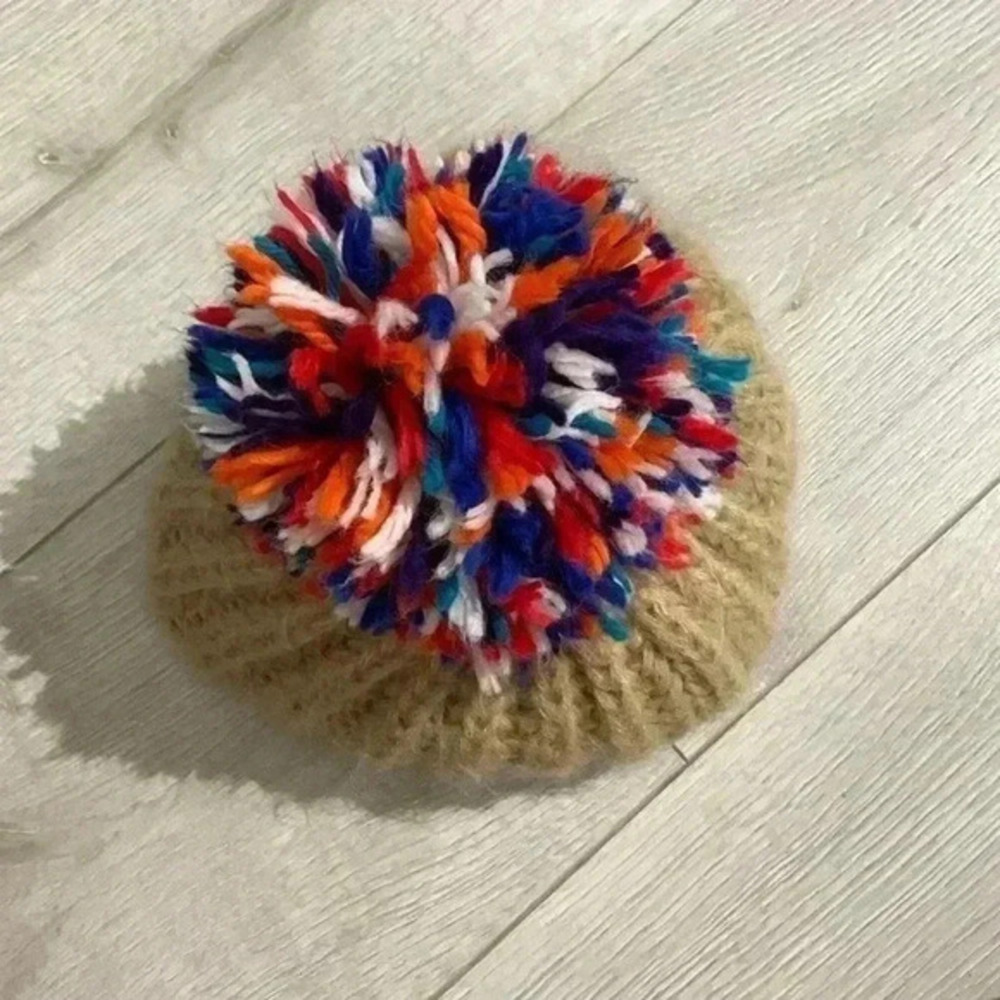 BNWOT  Korean Style Toque - Picture 3 of 3